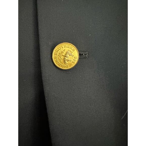 Brooks Brothers 346 Navy Blue Single Breasted 2 Gold Buttons Classic Blazer, 40R - Picture 3 of 9